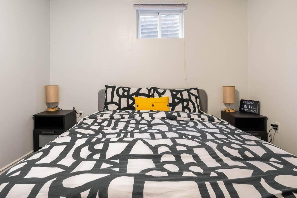 Cozy Nest Basement Unit Daire Hamilton Dış mekan fotoğraf
